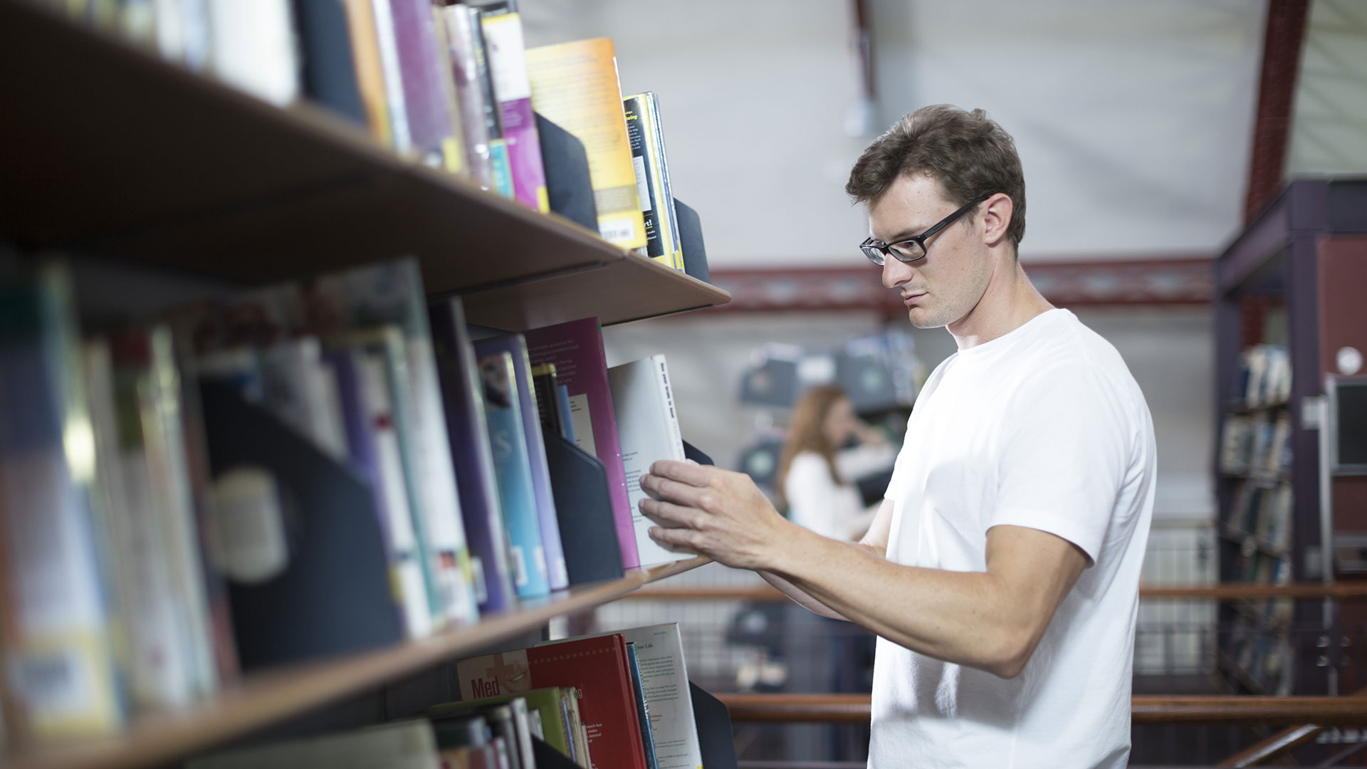 Student in library