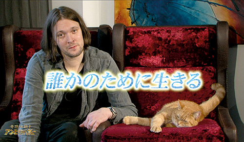 Street Cat Bob and James Bowen on Japanese TV show, Unbelievable