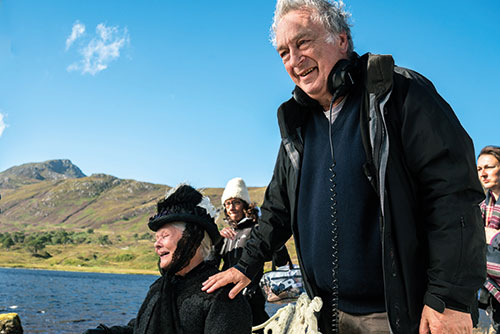 Judi Dench and Stephen Frears on the set of Victoria & Abdul