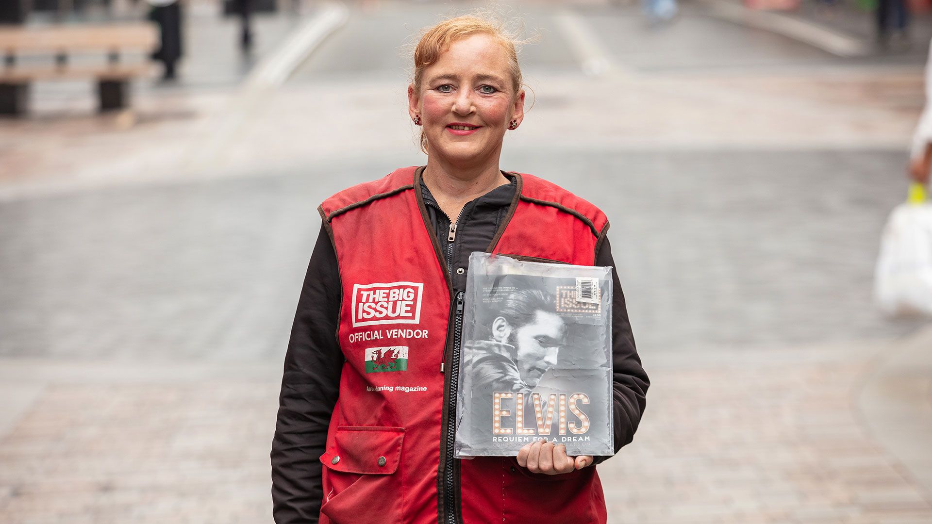 Big Issue vendor Amanda Hill Cardiff credit David Wagstaffe