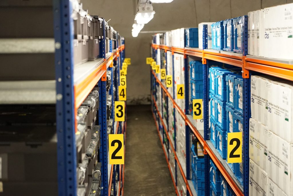 Seed vault storage