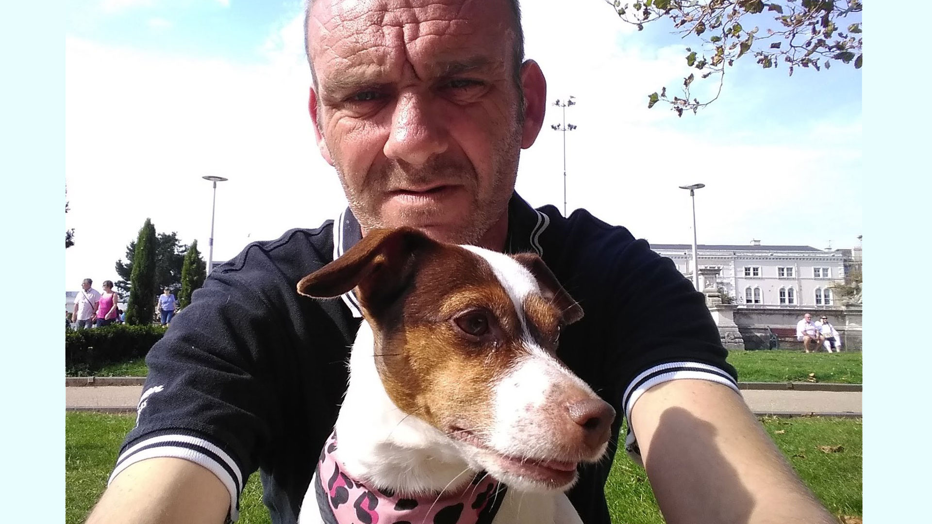 Big Issue vendor Robin and his dog Tinks