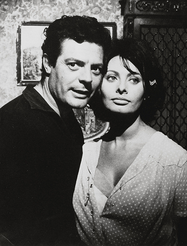 Sophia Loren with Marcello Mastroianni, seen here together in Yesterday, Today and Tomorrow