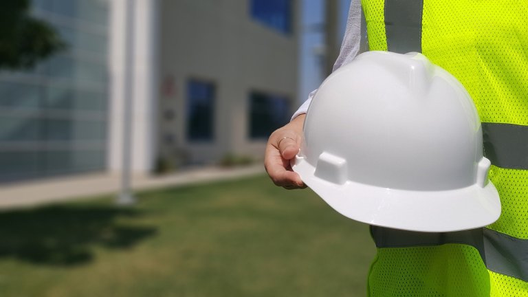 A builder's hard hat