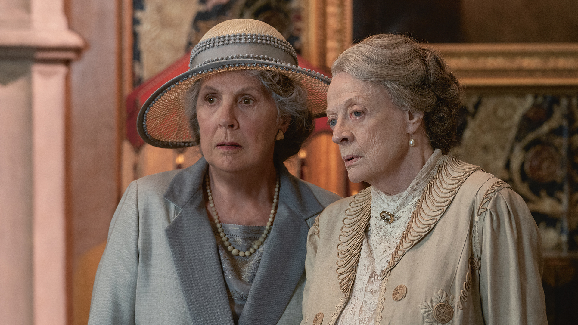 Penelope Wilton as Isobel and Maggie Smith as Lady Grantham