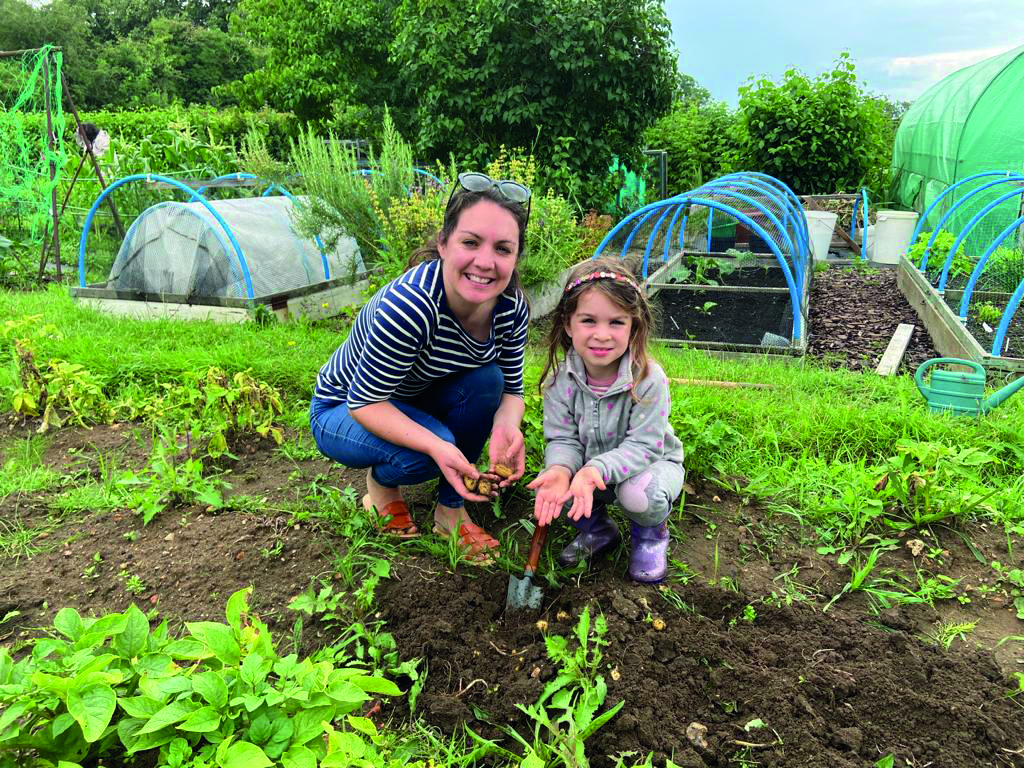 Laura Tobin and her daughter Charlotte. Image courtesy of Laura Tobin