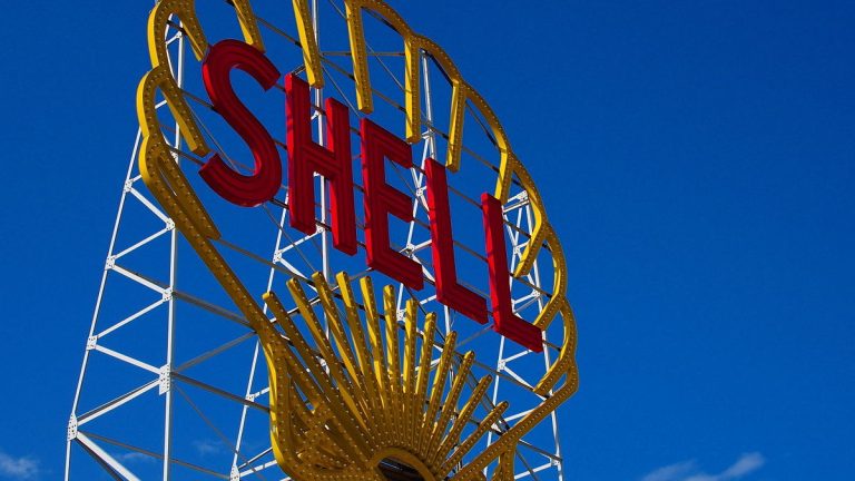 Shell sign