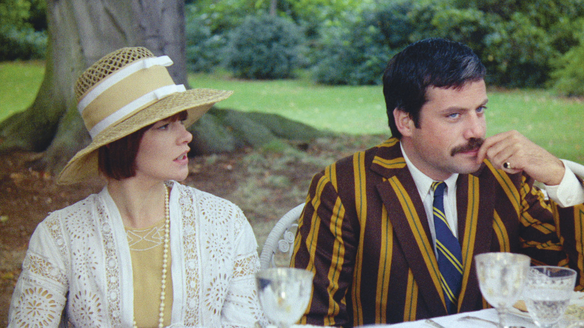 Glenda Jackson and Oliver Reed