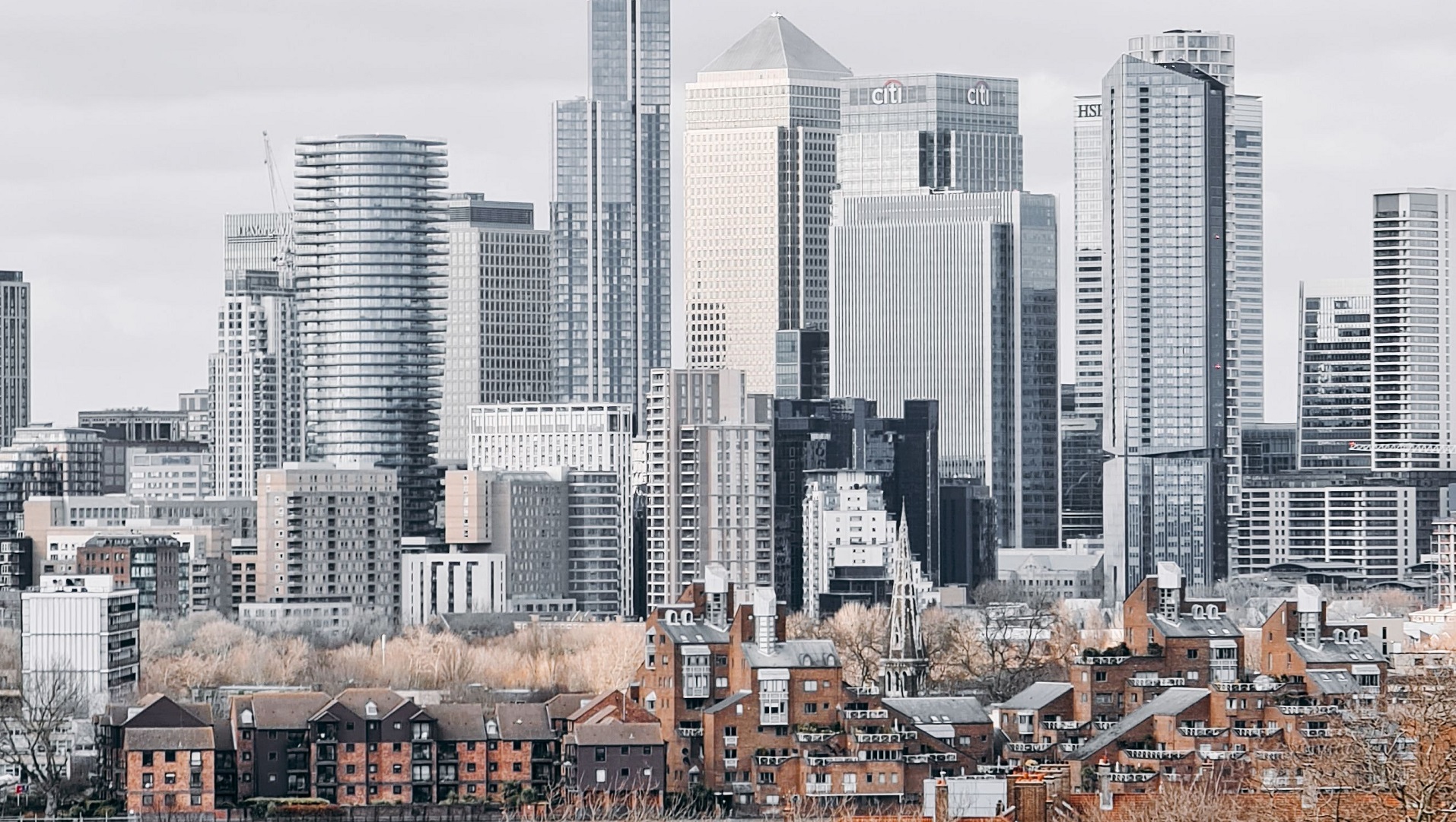 Levelling up/ Image of Canary Wharf and Poplar