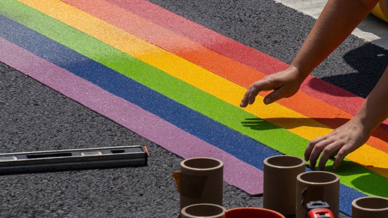 rainbow street crossing