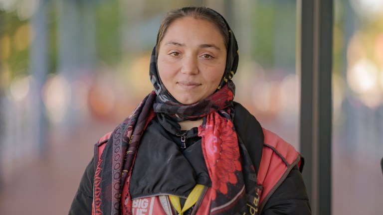 Bianca, Big Issue vendor