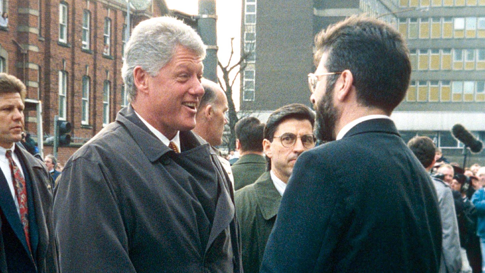Bill Clinton and Gerry Adams shake hands in Belfast, November 1995