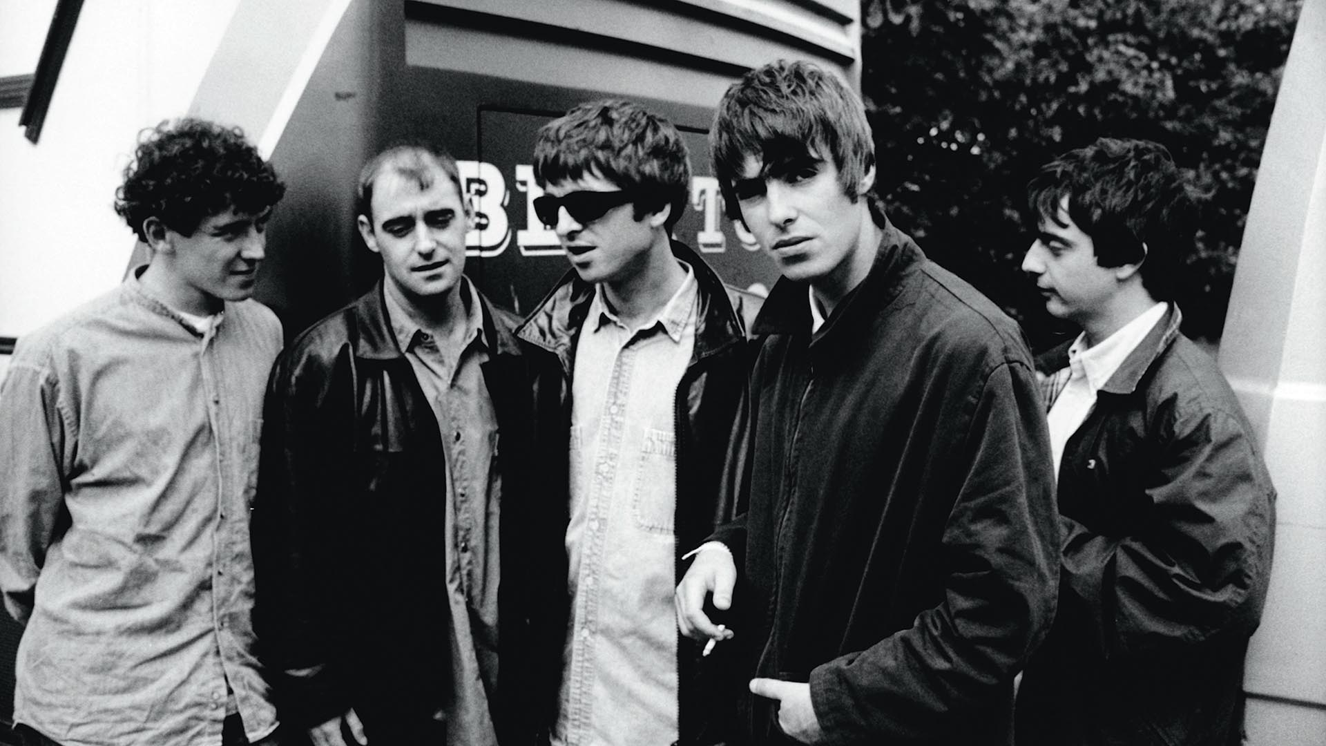 Oasis in 1994: (l-r) Tony McCarroll, Paul ‘Bonehead’ Arthurs, Noel Gallagher, Liam Gallagher, Paul ‘Guigsy’ McGuigan.