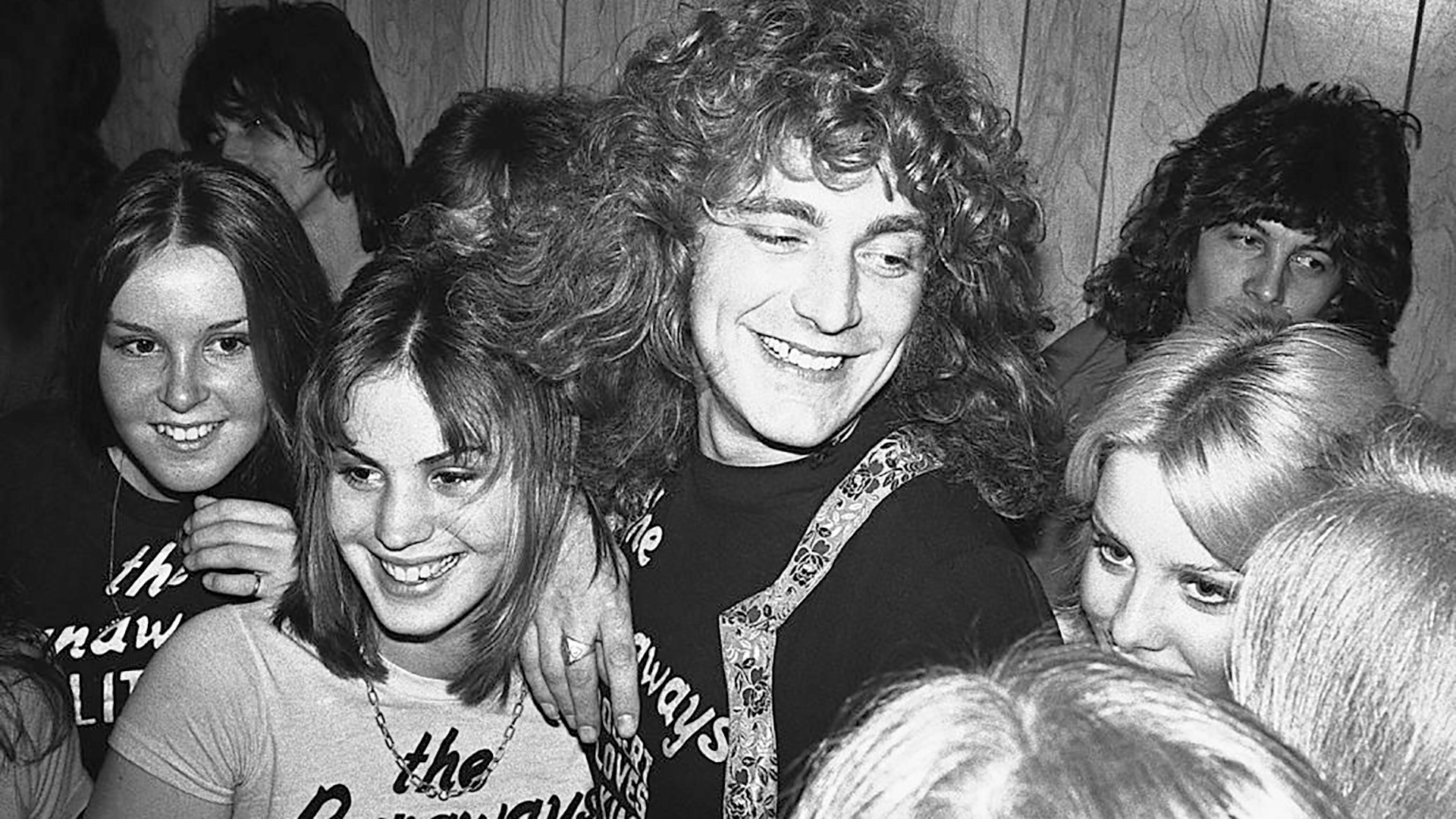 Runaways Lita Ford, Jett and Cheri Curry with Led Zeppelin singer Robert Plant in Hollywood.