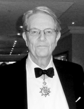 Colin Smythe, Pratchett’s friend and publisher, in a bowtie