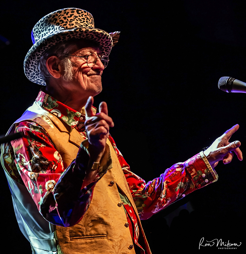 Noddy Holder on Tour with Tom Seals