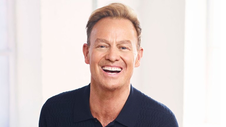 Jason Donovan smiling