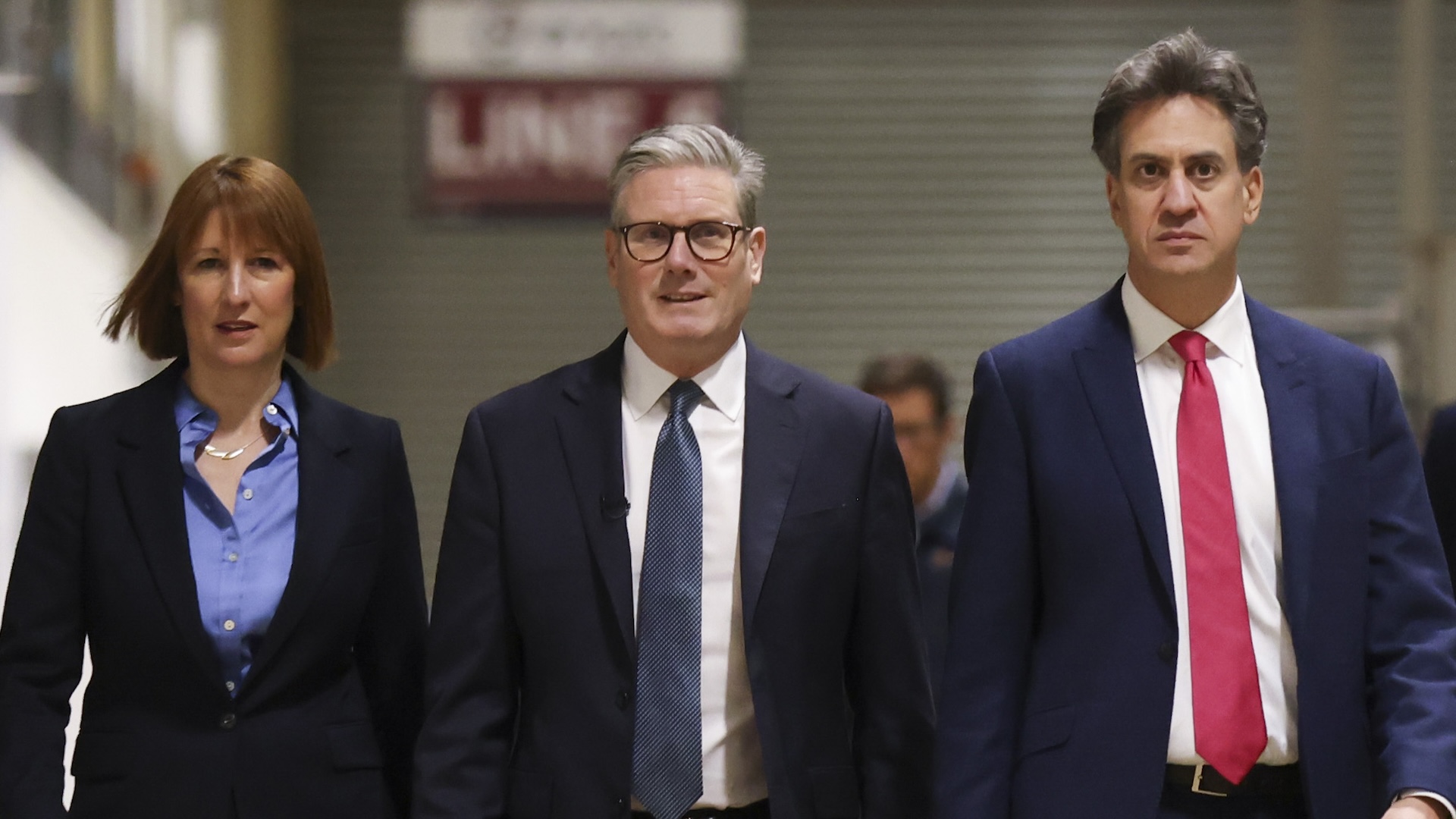 Prime minister Keir Starmer, chancellor Rachel Reeves and secretary for energy security and net zero Ed Miliband. Image: Simon Dawson/ No 10 Downing Street/ Flickr