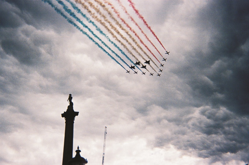 Red Arrows through London skyline