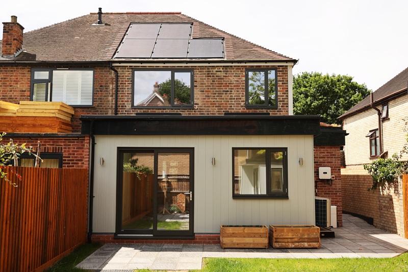 Back extension at Ferndale Rise in Cambridge