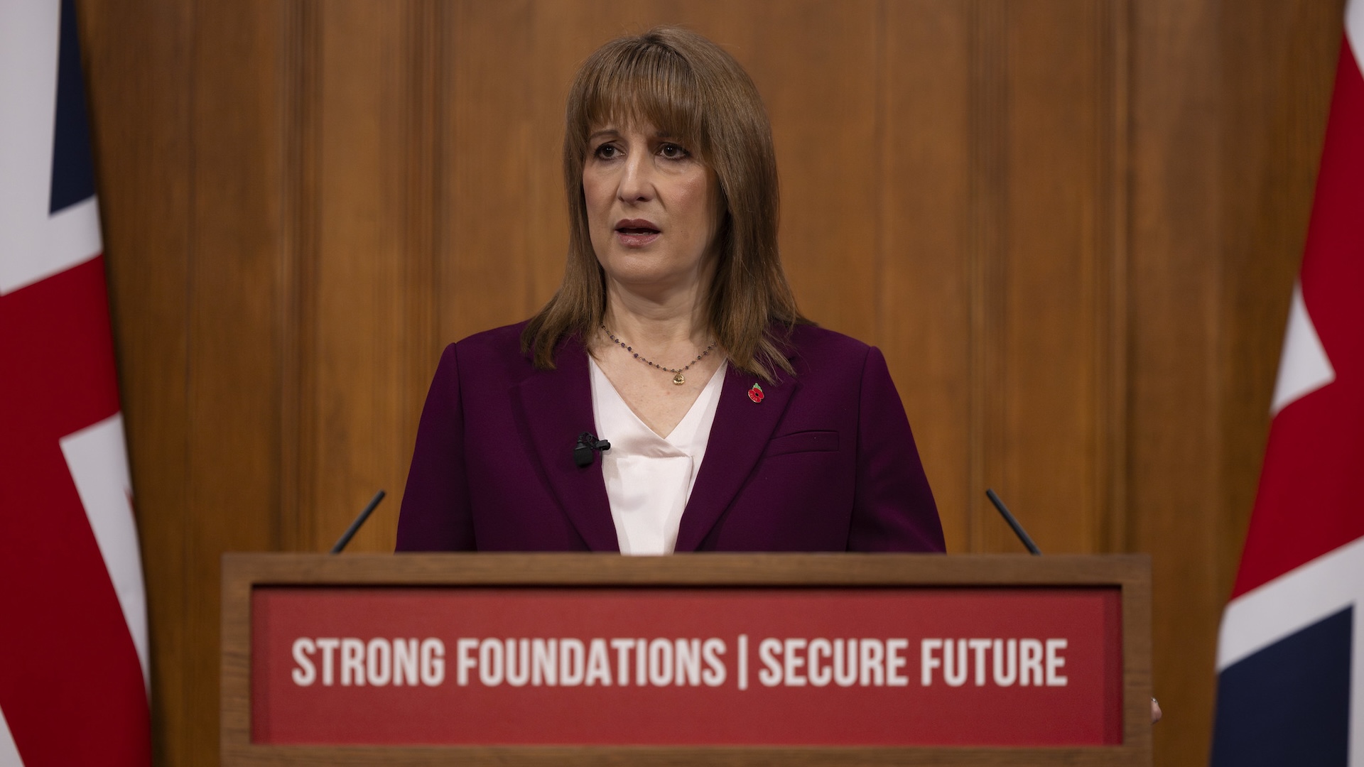 Rachel Reeves speaking at an early briefing on the autumn budget on 4 November
