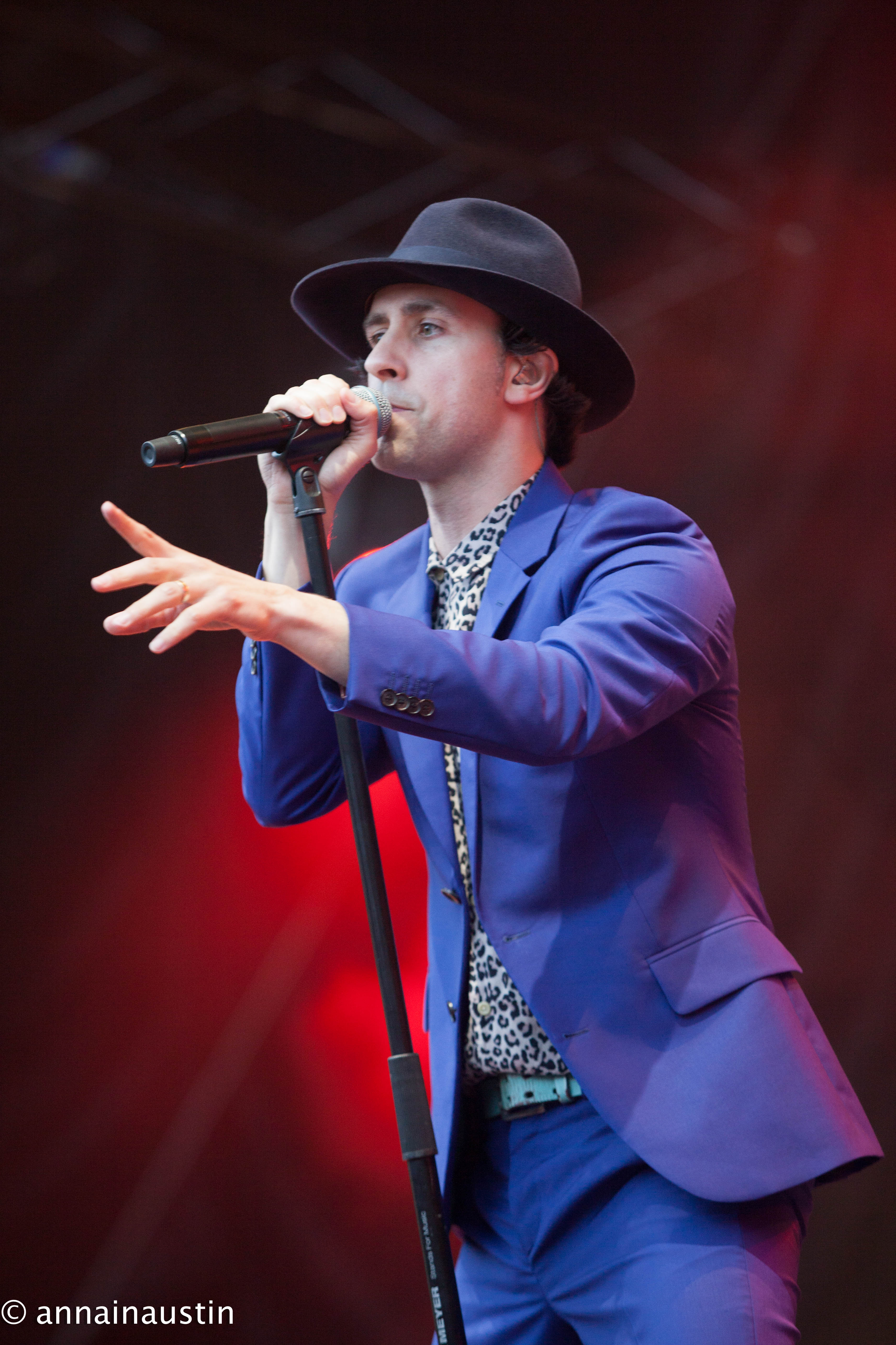 Max&iuml;mo Park's Paul Smith