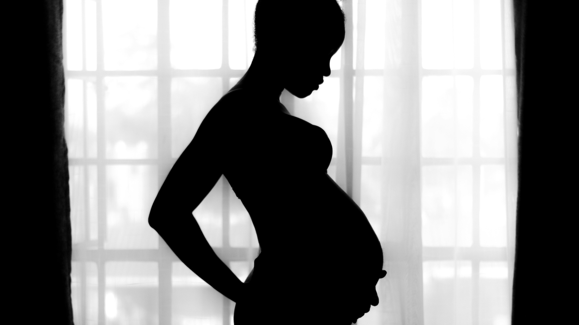 silhouette of a pregnant woman