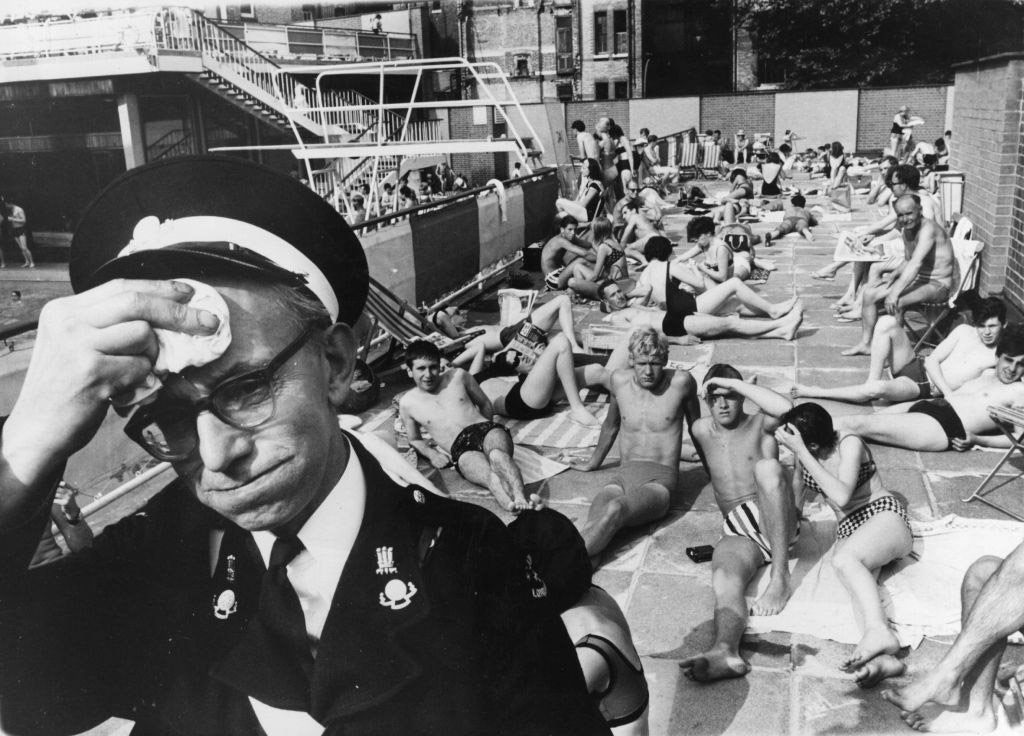 Holborn Oasis pool, July 1964.