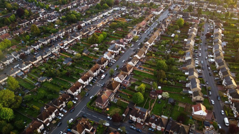 a housing estate in Luton pictured from the air