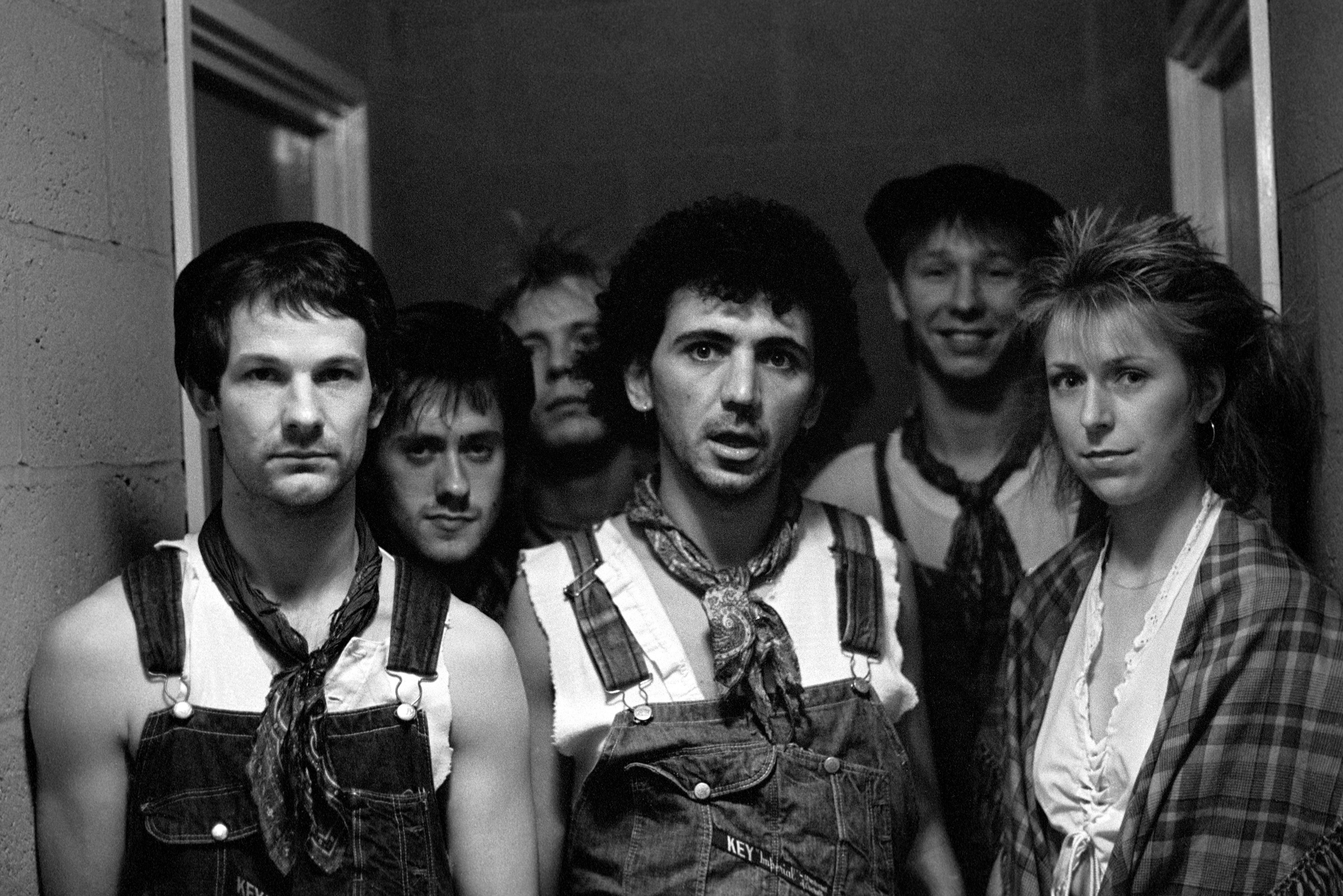 Kevin Rowland with the Too-Rye-Ay Dexys line-up in 1982.