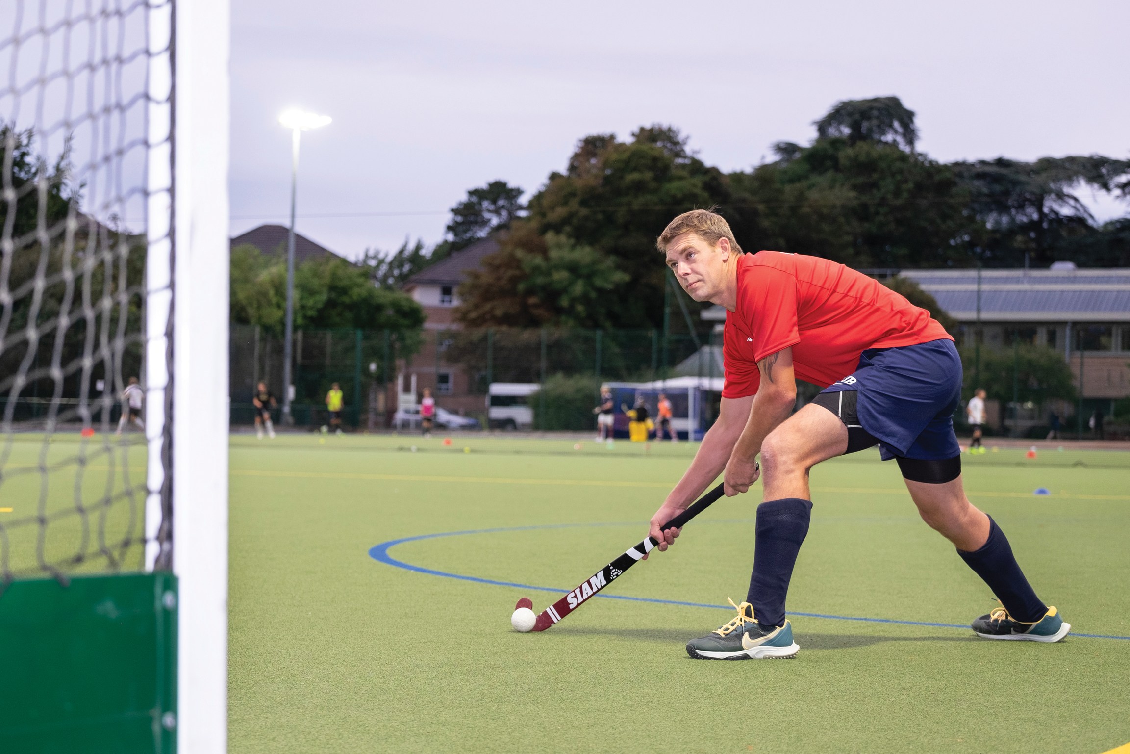 Former Big Issue vendor Dan Bleach playing hockey