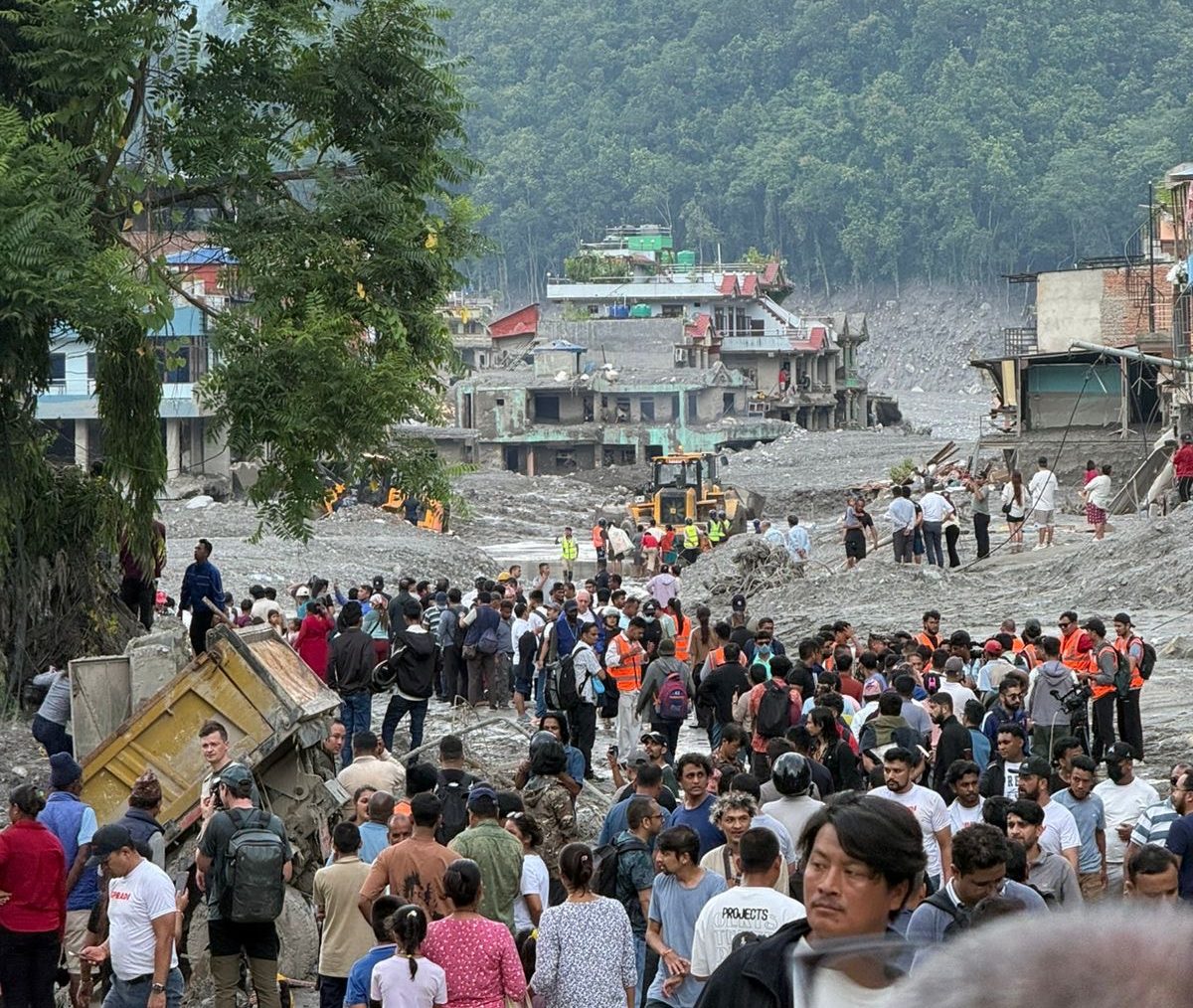 Nepal-Tibet floods have triggered a humanitarian crisis